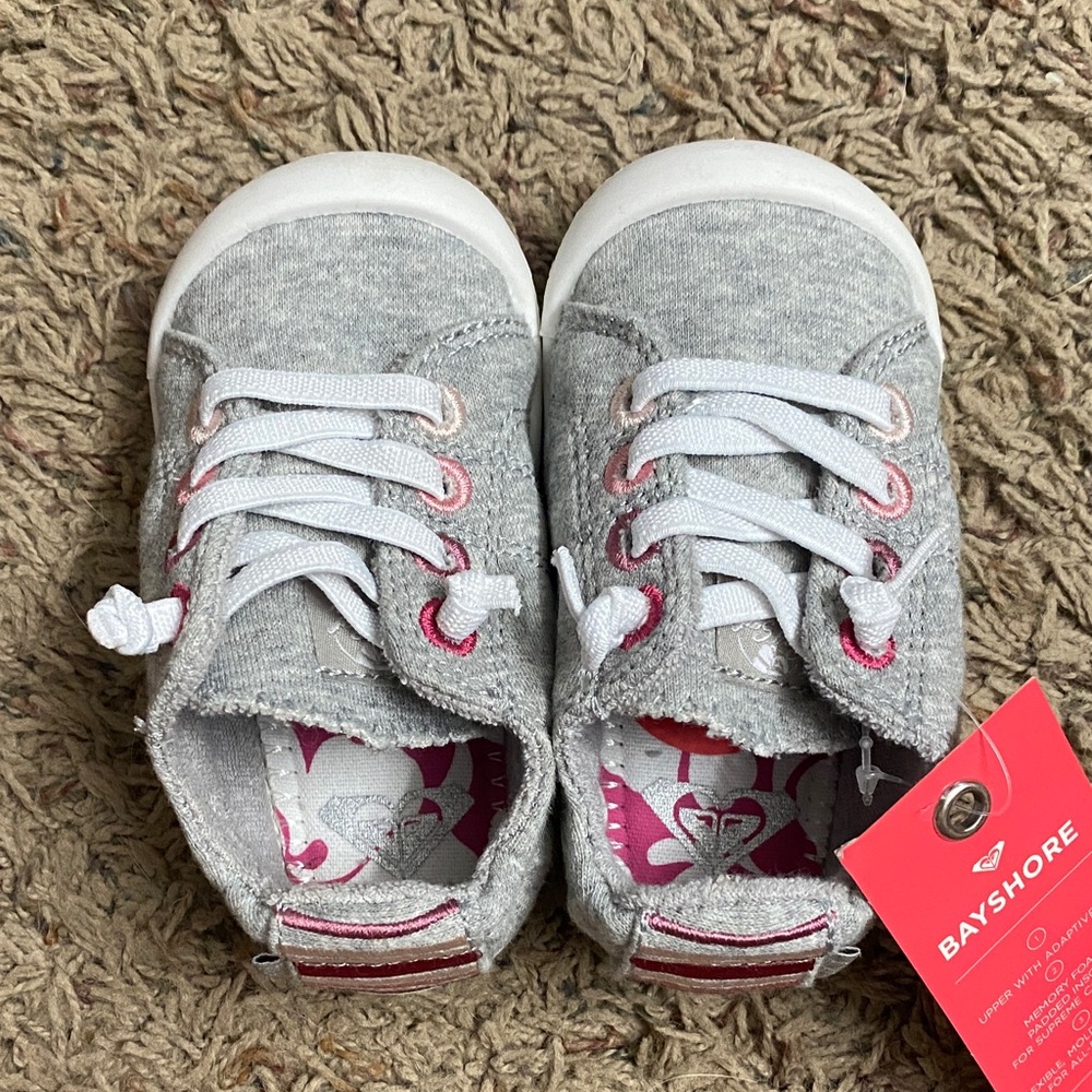 Roxy Bayshore size 5 baby/toddler